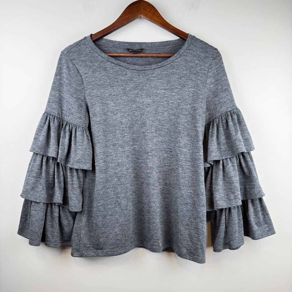 Banana Republic Ruffle Tiered Bell Sleeve Top Small Feminine Latin Dance Style
